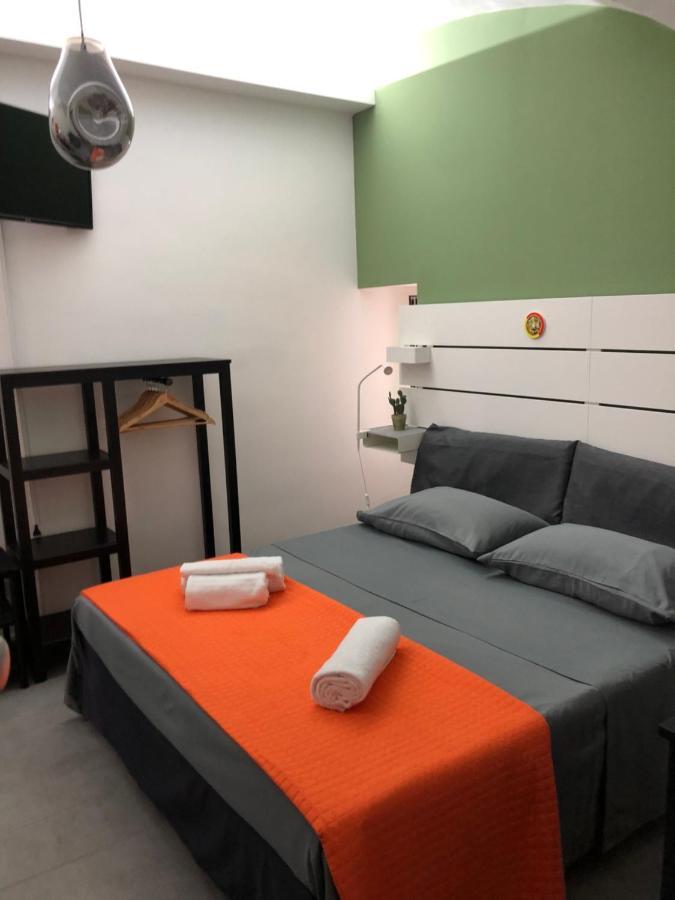 La Casa Di Orlando Apartment Catania Luaran gambar