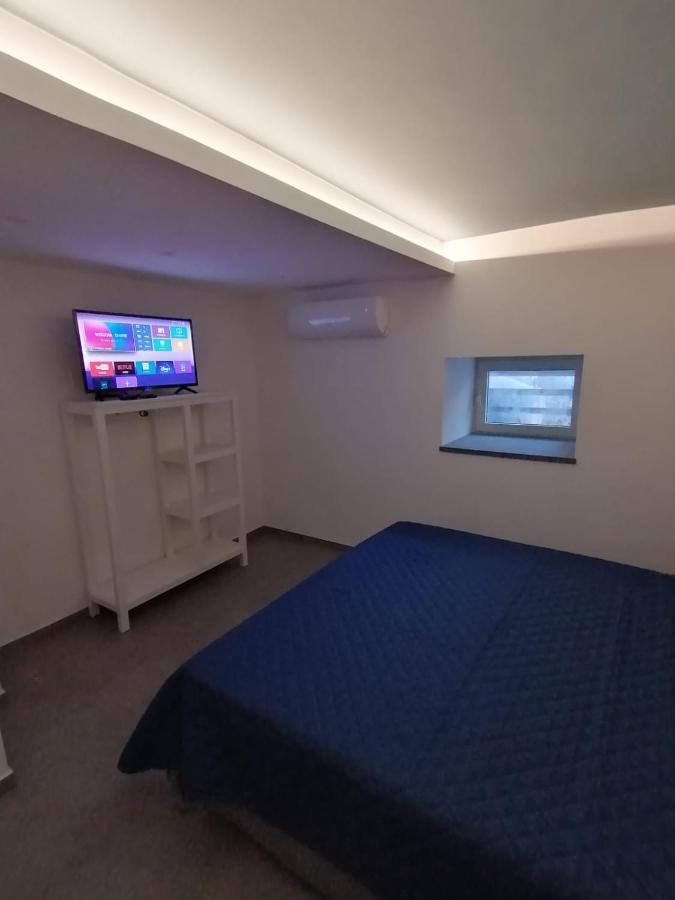 La Casa Di Orlando Apartment Catania Luaran gambar
