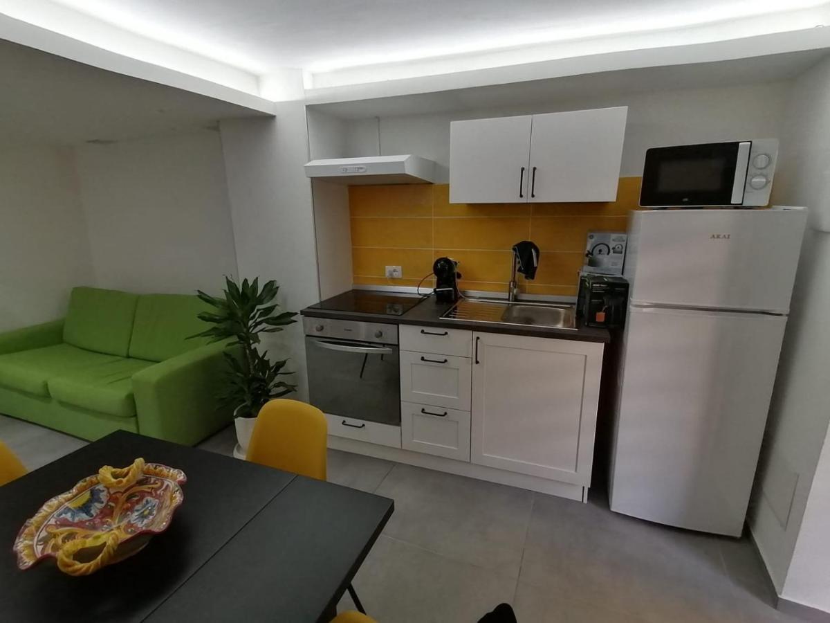 La Casa Di Orlando Apartment Catania Luaran gambar