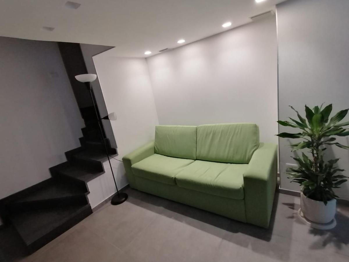 La Casa Di Orlando Apartment Catania Luaran gambar